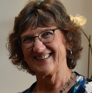 Meet your Posher, Beverly